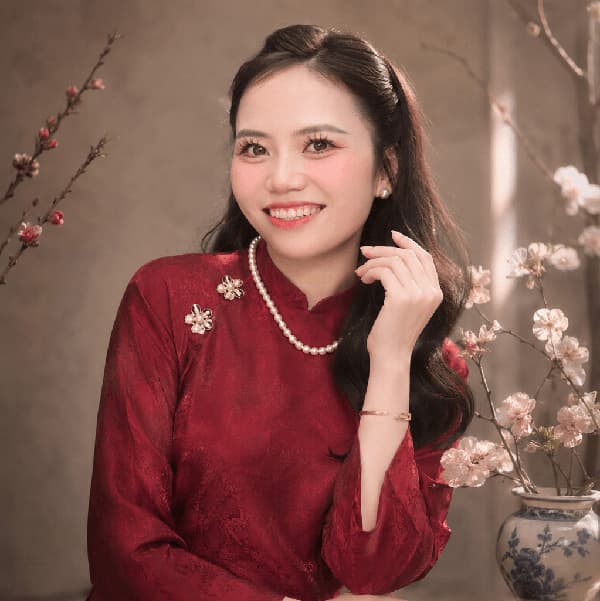 Lưu Hồng