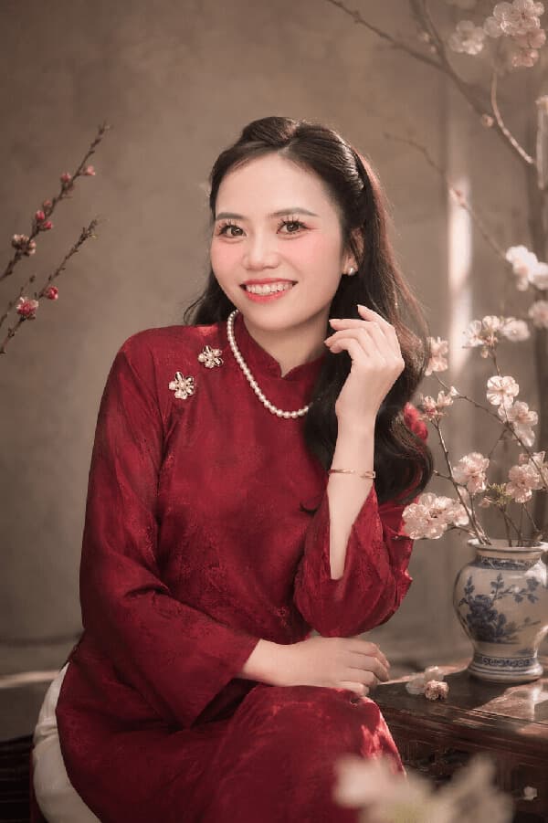 Lưu Hồng — Makeup Artist